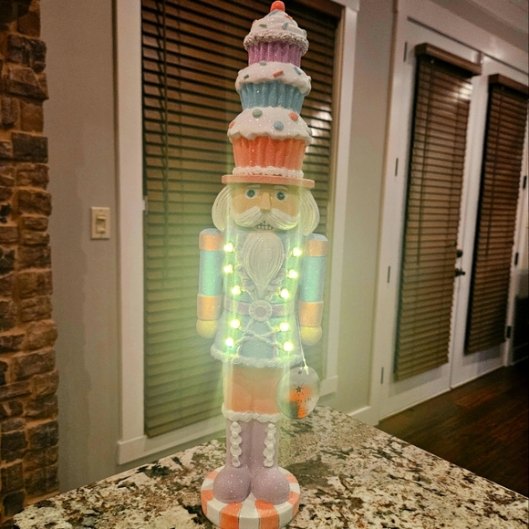 LED Pastel triple cupcake Topper Nutcracker Soldier 18" Tall - Picture 1 of 7